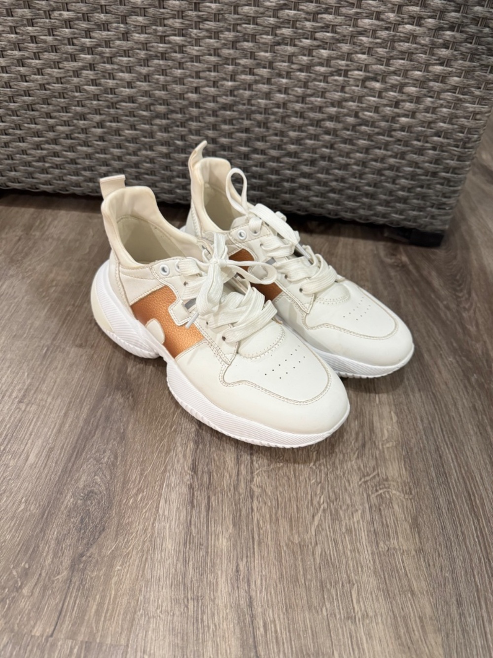 Hogan Women's Interactive White Sneakers Size 37 - Picture 2 of 9